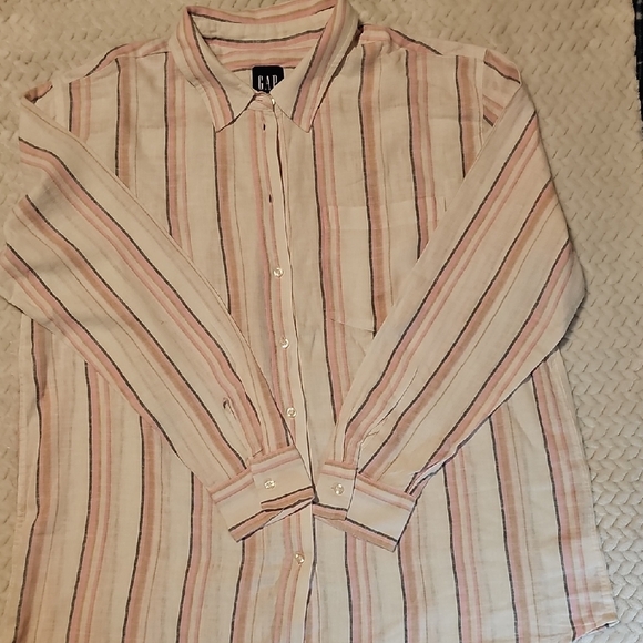 GAP Tops - GAP Cream and Pink Casual Button Down Shirt